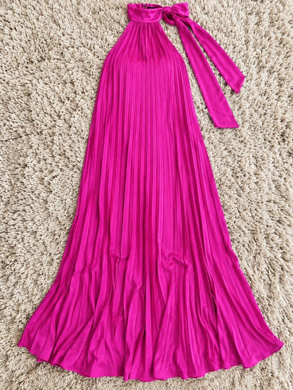 XSCAPE Fuchsia Pleated Halter Open Back Formal Gown Size 10 NWT - Picture 5 of 6